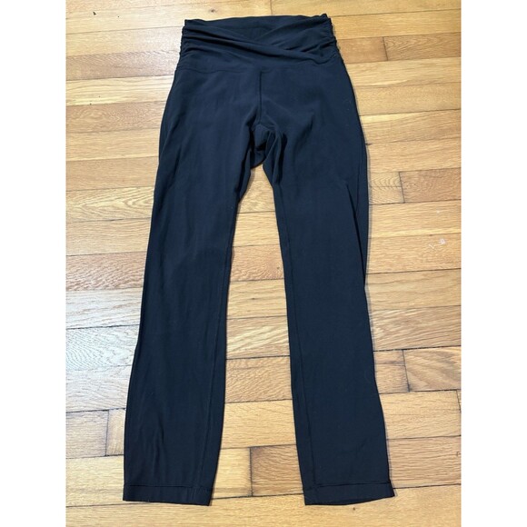 Lululemon Size 4 Leggings 23" Wrap Front Waist Black - Picture 1 of 4